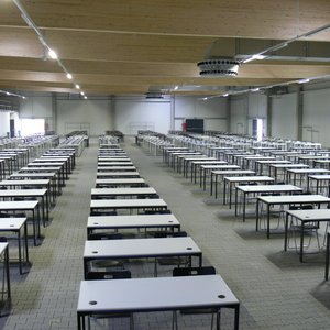 Hallenübersichten